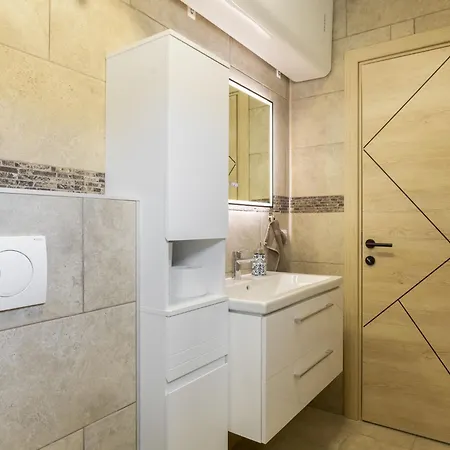 Sio 46 2 By Interhome *